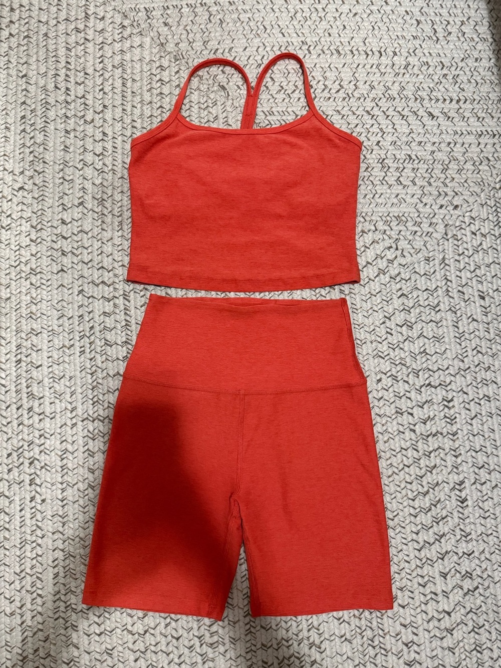 Beyond Yoga Spacedye SET Slim Racerback Cropped Tank Space + Keep Pace 7” Shorts
